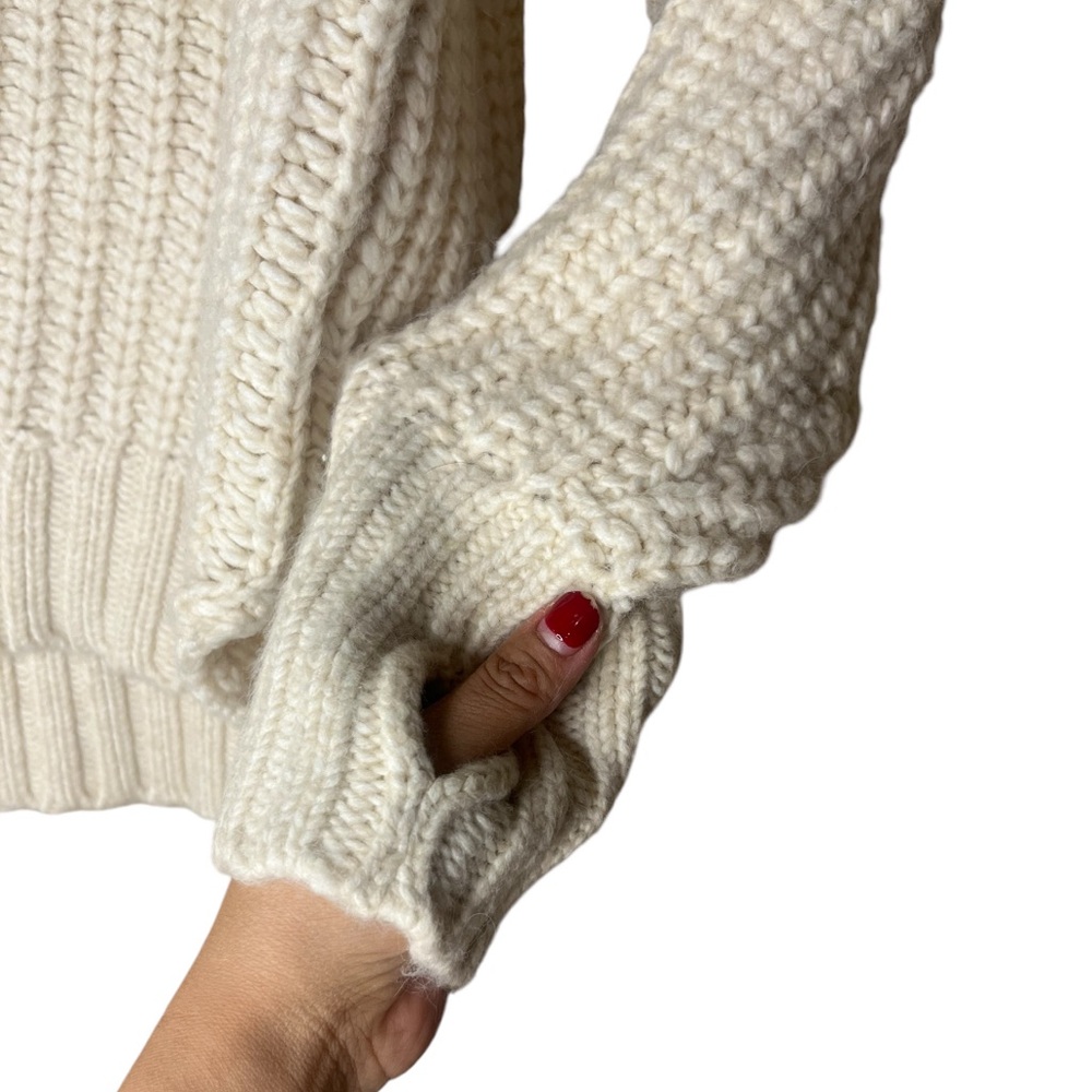 NWT OFFLINE BY AERIE BUNDLE UP SWEATER SIZE M - Picture 10 of 11